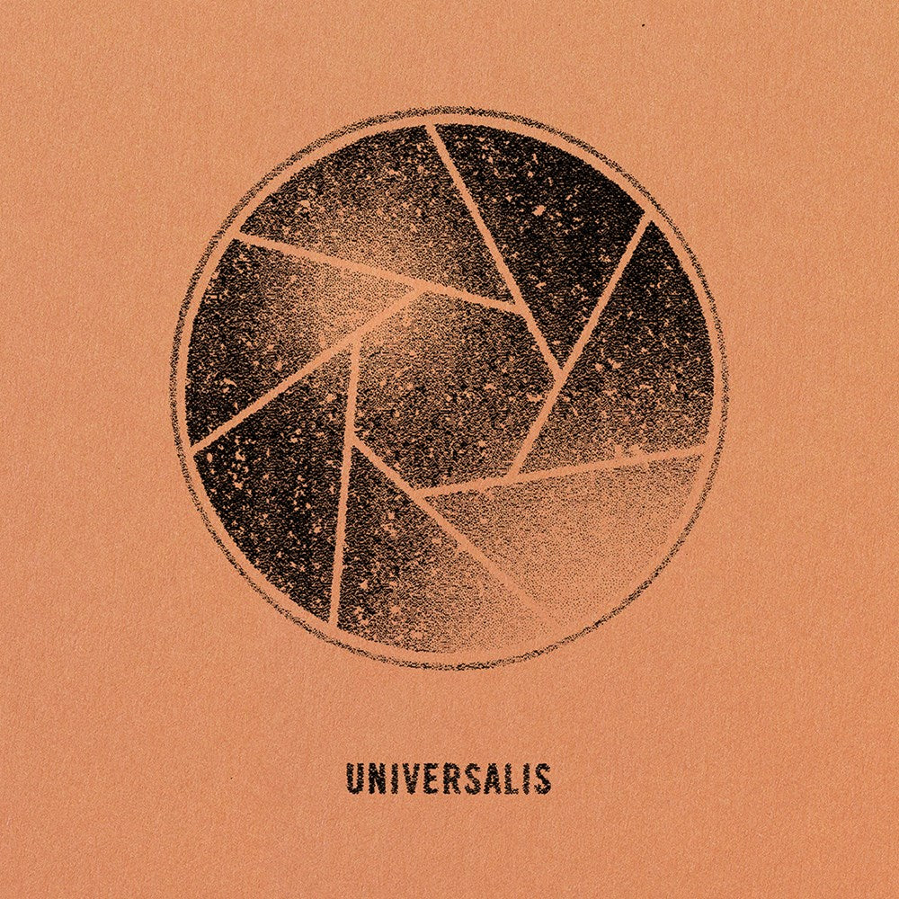Geometric design with 'UNIVERSALIS' text on a brown background