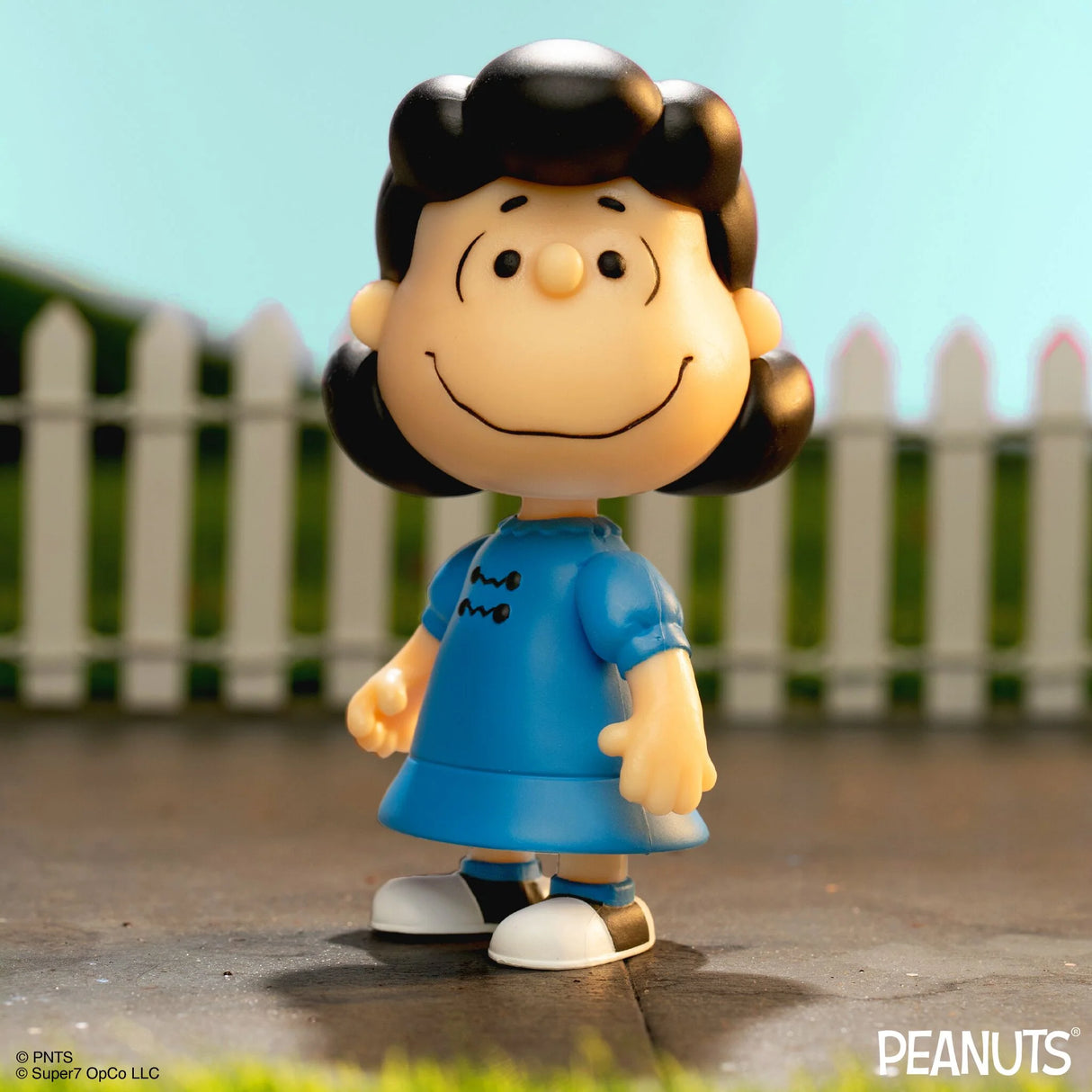 Peanuts ReAction Figures Wave 7 Lucy
