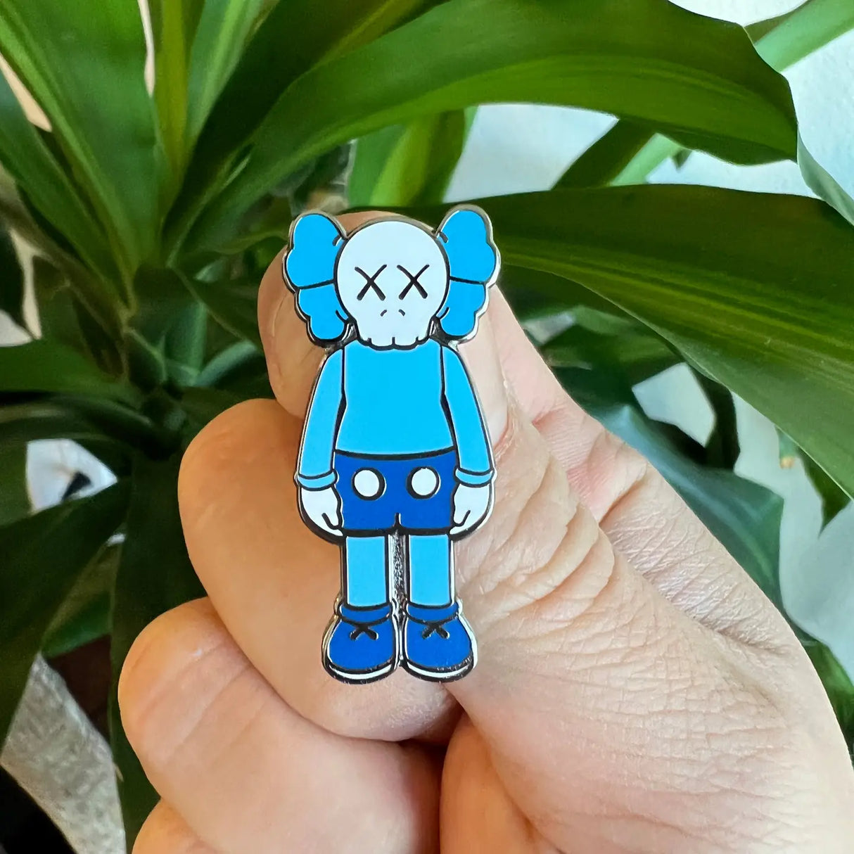 Hypebeast Kaws Blue Sky Hard Enamel Pin